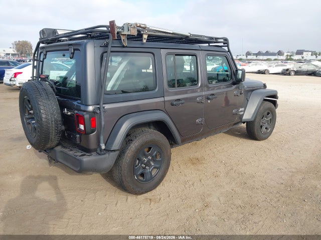 1C4HJXDG1JW139293 Jeep Wrangler Unlimited Sport 4x4