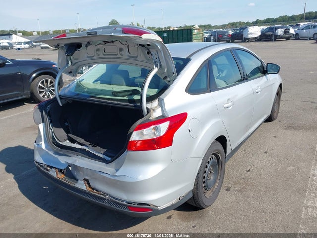 Продаж на аукціоні авто 2012 Ford Focus Se, vin: 1FAHP3F28CL431543, номер лоту: 46178730