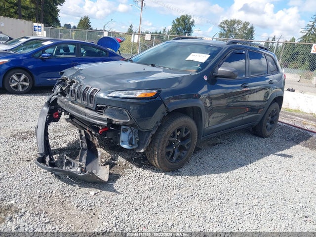 Jeep Cherokee Trailhawk 4x4 2017 1C4PJMBS5HW652073 Image 2