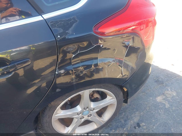 2013 Ford Focus Titanium მანქანა იყიდება აუქციონზე, vin: 1FADP3N20DL196010, აუქციონის ნომერი: 46178799