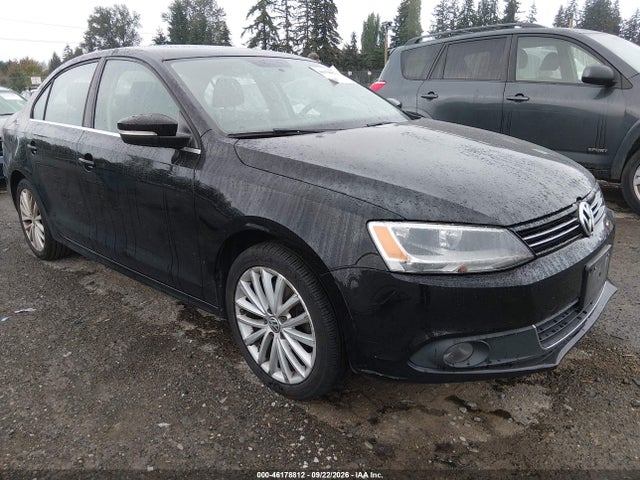 46178812 :رقم المزاد ، 3VWL17AJ2EM274733 vin ، 2014 Volkswagen Jetta 1.8t Sel مزاد بيع