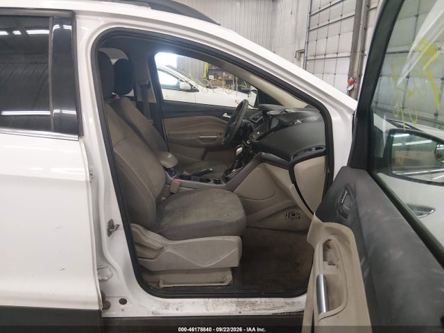 Продаж на аукціоні авто 2014 Ford Escape Se, vin: 1FMCU0GX1EUA22301, номер лоту: 46178840