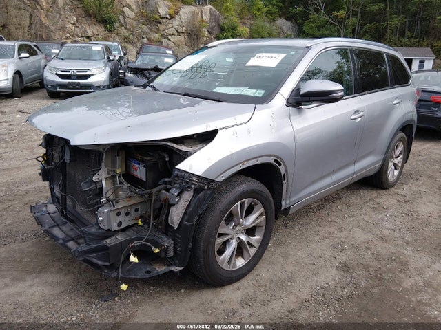 46178842 :رقم المزاد ، 5TDJKRFHXFS221272 vin ، 2015 Toyota Highlander Xle V6 مزاد بيع