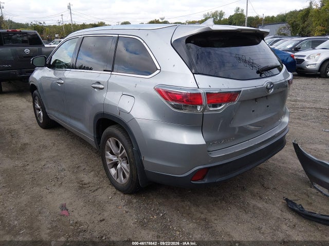 46178842 :رقم المزاد ، 5TDJKRFHXFS221272 vin ، 2015 Toyota Highlander Xle V6 مزاد بيع
