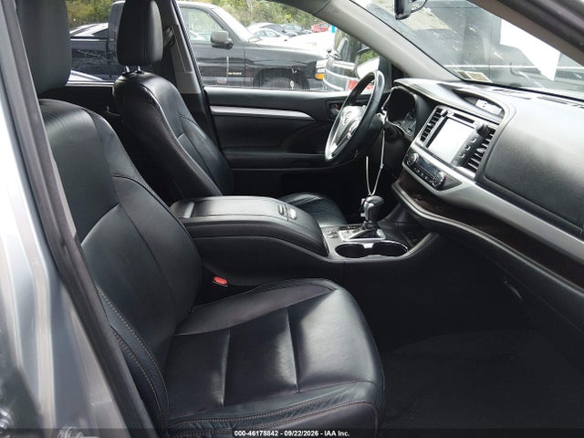 46178842 :رقم المزاد ، 5TDJKRFHXFS221272 vin ، 2015 Toyota Highlander Xle V6 مزاد بيع