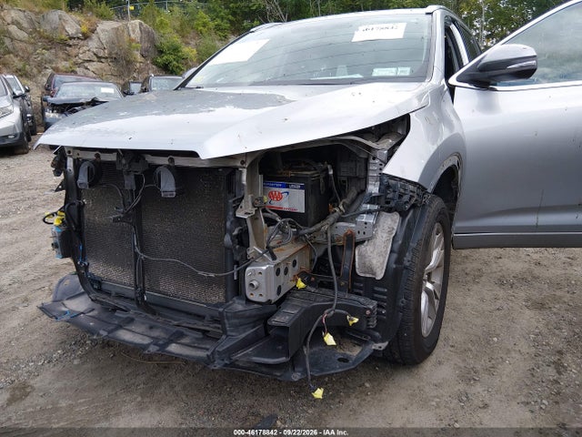 46178842 :رقم المزاد ، 5TDJKRFHXFS221272 vin ، 2015 Toyota Highlander Xle V6 مزاد بيع