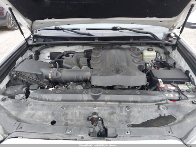 46178901 :رقم المزاد ، JTEBU5JR2J5503231 vin ، 2018 Toyota 4runner Trd Off Road Premium مزاد بيع