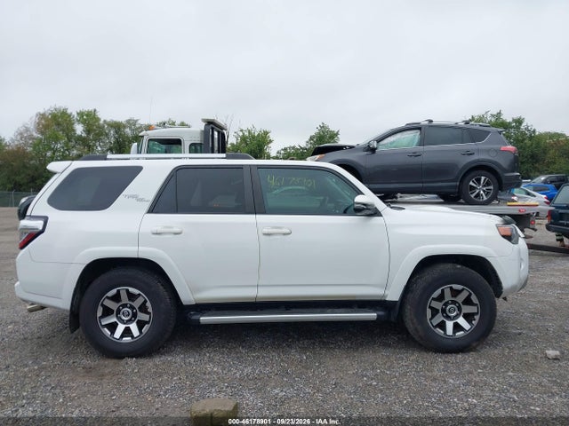 46178901 :رقم المزاد ، JTEBU5JR2J5503231 vin ، 2018 Toyota 4runner Trd Off Road Premium مزاد بيع