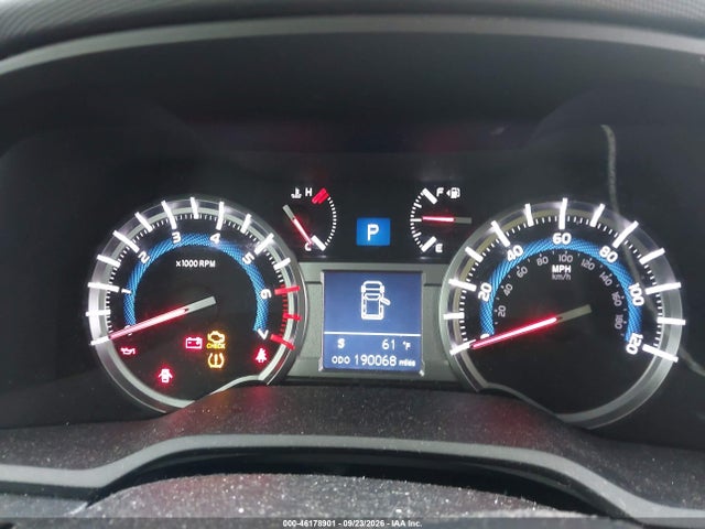 46178901 :رقم المزاد ، JTEBU5JR2J5503231 vin ، 2018 Toyota 4runner Trd Off Road Premium مزاد بيع