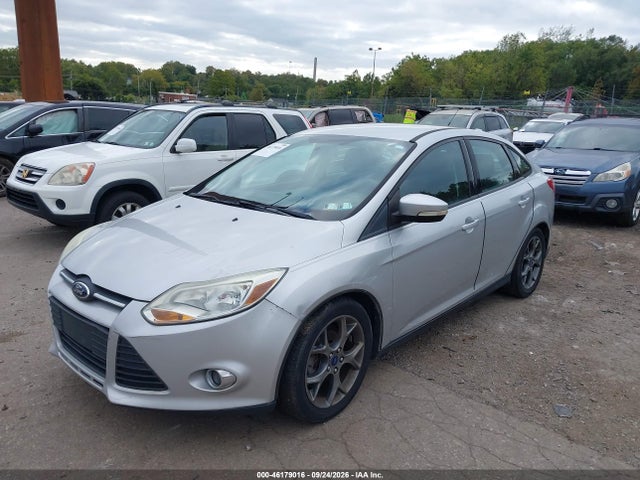 Ford FOCUS SE 2014 1FADP3F20EL357021 Image 2