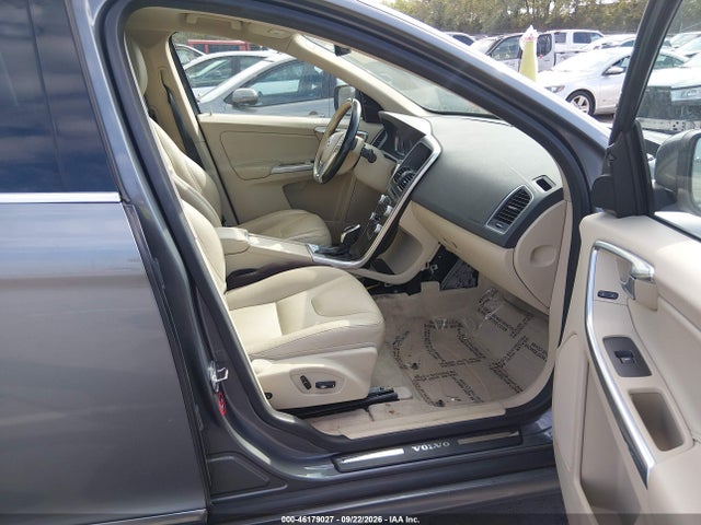 Aukcja sprzedaży 2016 Volvo Xc60 T5 Premier, vin: YV4612RK8G2871375, numer aukcji: 46179027