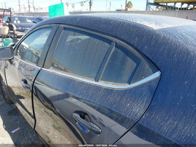 JM1BM1U75G1308277 Mazda Mazda3 I Sport