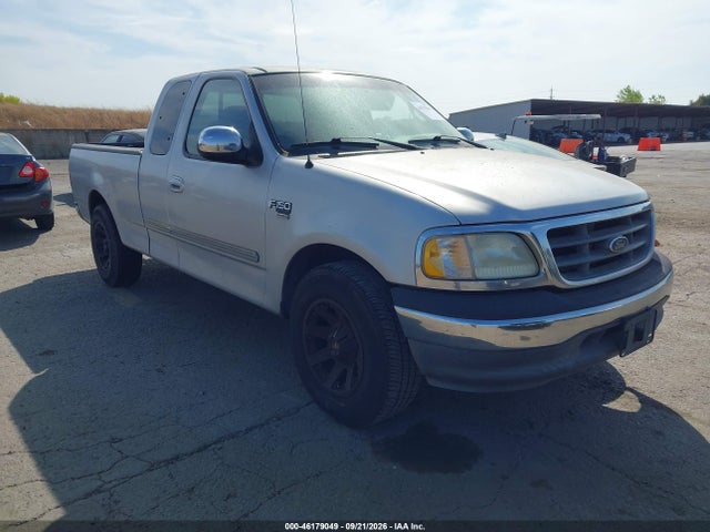 46179049 :رقم المزاد ، 1FTRX17L41NB86946 vin ، 2001 Ford F-150 Lariat/xl/xlt مزاد بيع