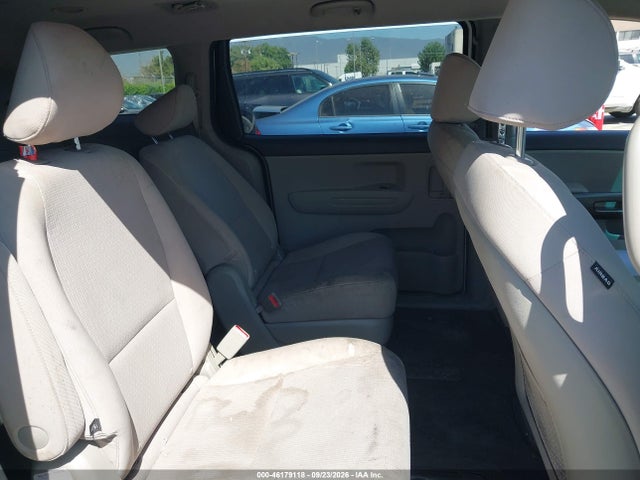 Продаж на аукціоні авто 2017 Kia Sedona Lx, vin: KNDMB5C12H6302170, номер лоту: 46179118