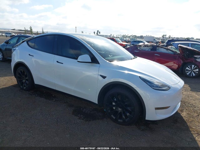 Продаж на аукціоні авто 2023 Tesla Model Y Awd/long Range Dual Motor All-wheel Drive, vin: 7SAYGDEE3PA083588, номер лоту: 46179167