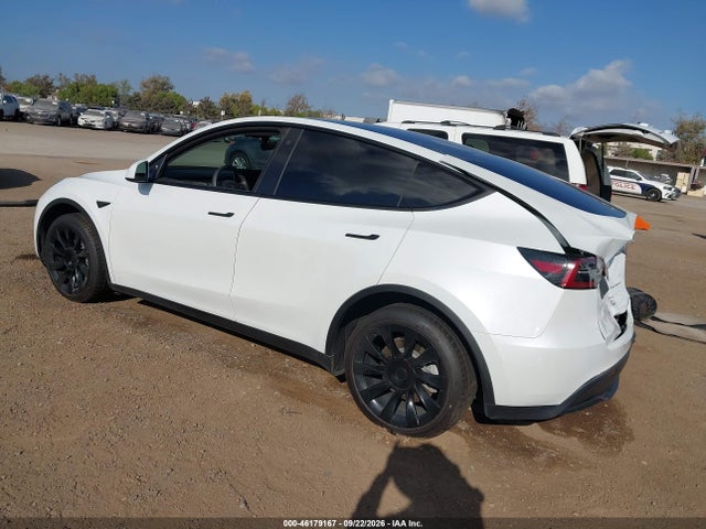 Продаж на аукціоні авто 2023 Tesla Model Y Awd/long Range Dual Motor All-wheel Drive, vin: 7SAYGDEE3PA083588, номер лоту: 46179167