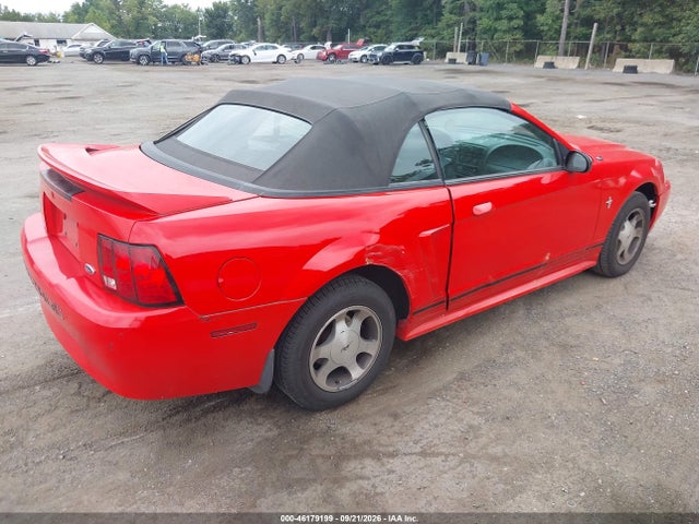 46179199 :رقم المزاد ، 1FAFP4446YF267121 vin ، 2000 Ford Mustang مزاد بيع