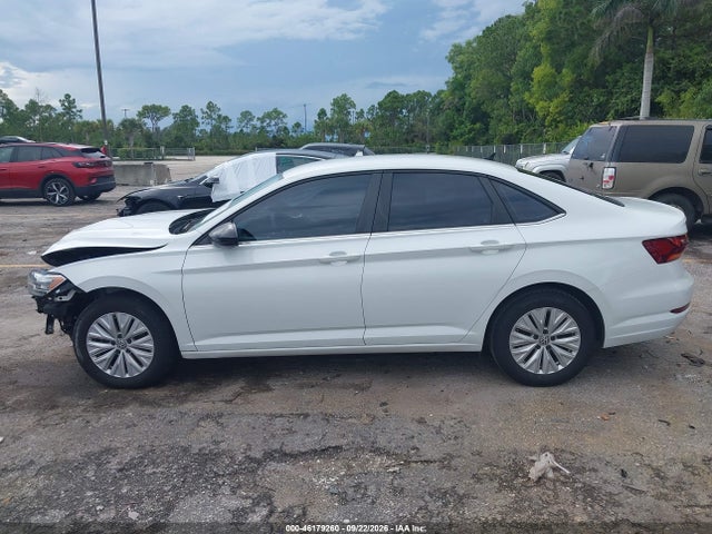 46179260 :رقم المزاد ، 3VWCB7BU0KM255745 vin ، 2019 Volkswagen Jetta 1.4t R-line/1.4t S/1.4t Se مزاد بيع