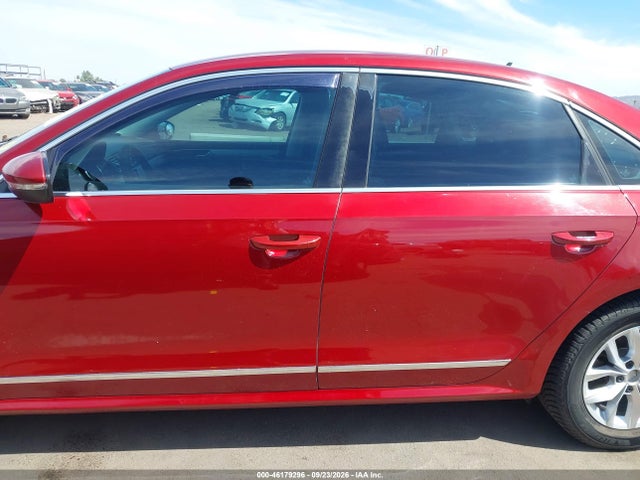 46179296 :رقم المزاد ، 1VWAT7A31GC026870 vin ، 2016 Volkswagen Passat 1.8t S مزاد بيع