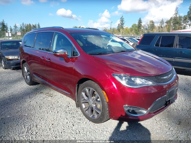 2017 Chrysler Pacifica Limited მანქანა იყიდება აუქციონზე, vin: 2C4RC1GG7HR777929, აუქციონის ნომერი: 46179351