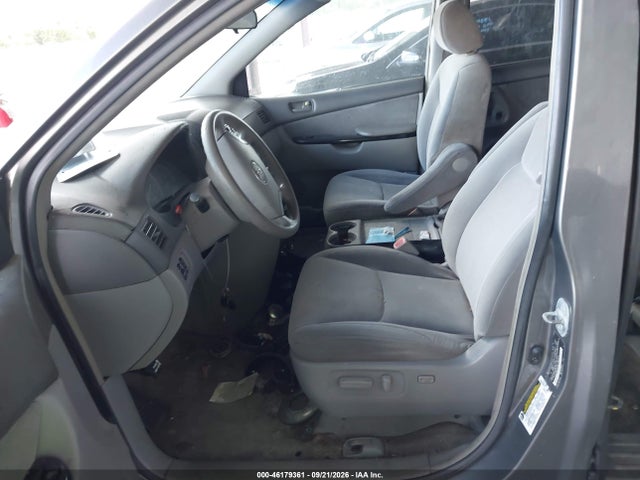 2005 Toyota Sienna Le მანქანა იყიდება აუქციონზე, vin: 5TDZA23C85S355766, აუქციონის ნომერი: 46179361