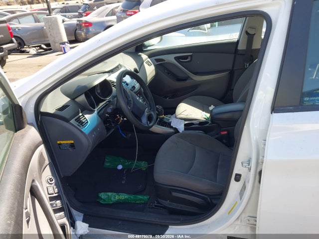 Продажа на аукционе авто 2015 Hyundai Elantra Se, vin: 5NPDH4AE7FH587160, номер лота: 46179379
