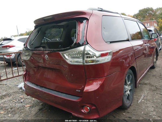 2013 Toyota Sienna Se 8 Passenger მანქანა იყიდება აუქციონზე, vin: 5TDXK3DC9DS357565, აუქციონის ნომერი: 46179381