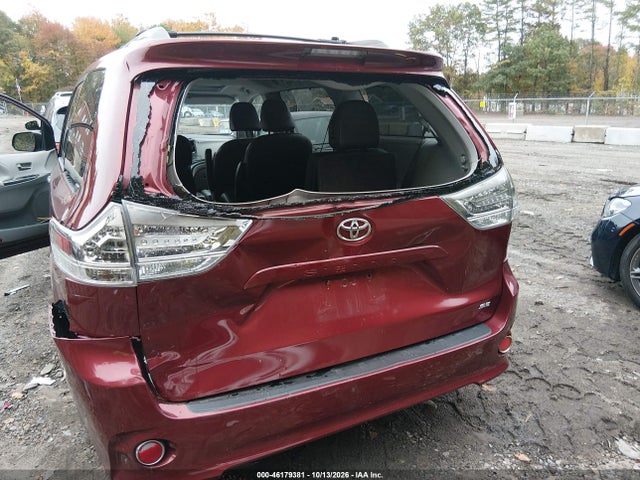 2013 Toyota Sienna Se 8 Passenger მანქანა იყიდება აუქციონზე, vin: 5TDXK3DC9DS357565, აუქციონის ნომერი: 46179381