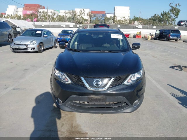 46179467 :رقم المزاد ، JN1BJ1CP7JW195276 vin ، 2018 Nissan Rogue Sport Sv مزاد بيع