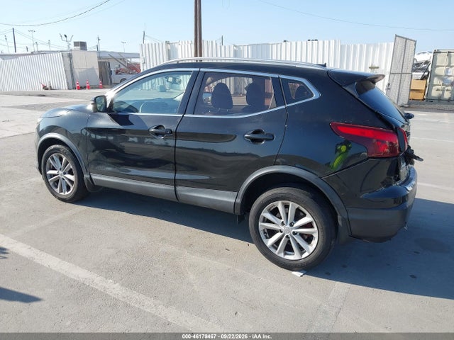 46179467 :رقم المزاد ، JN1BJ1CP7JW195276 vin ، 2018 Nissan Rogue Sport Sv مزاد بيع