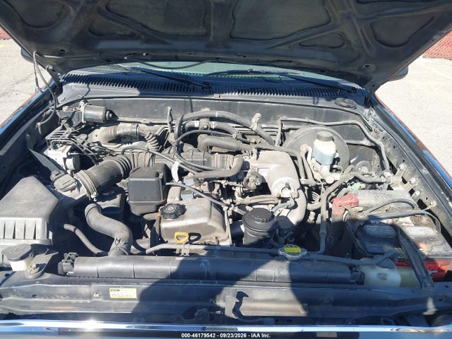 2004 Toyota Tacoma მანქანა იყიდება აუქციონზე, vin: 5TEVL52N64Z402503, აუქციონის ნომერი: 46179542