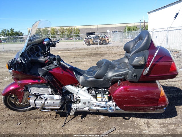 46179556 :رقم المزاد ، 1HFSC47055A410605 vin ، 2005 Honda Gl1800 مزاد بيع