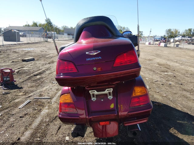 46179556 :رقم المزاد ، 1HFSC47055A410605 vin ، 2005 Honda Gl1800 مزاد بيع
