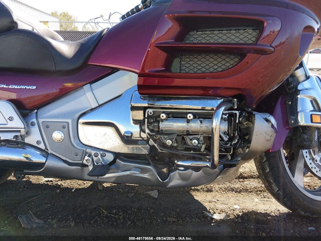 46179556 :رقم المزاد ، 1HFSC47055A410605 vin ، 2005 Honda Gl1800 مزاد بيع