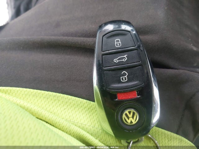 46179582 :رقم المزاد ، WVGFF9BP4BD000856 vin ، 2011 Volkswagen Touareg Vr6 Lux مزاد بيع