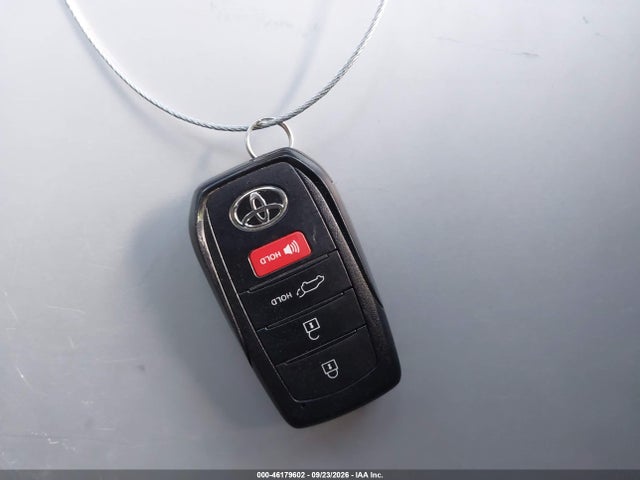 JTDADABU3S3027404 Toyota Prius Limited Awd-e