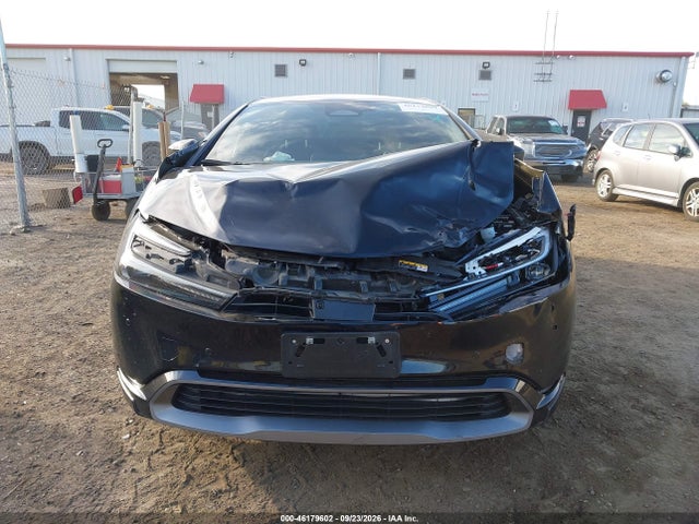JTDADABU3S3027404 Toyota Prius Limited Awd-e