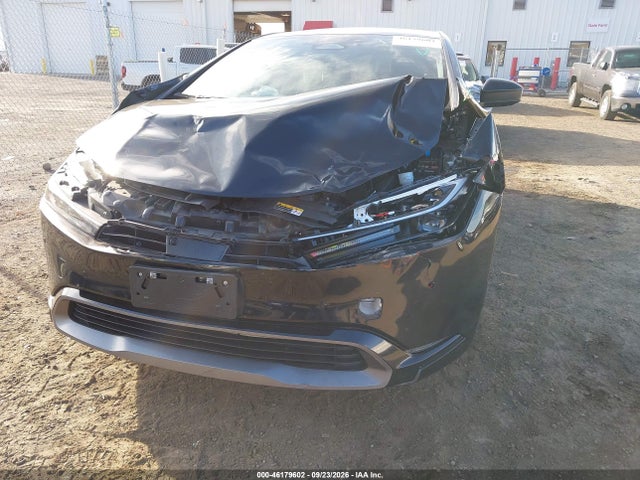 JTDADABU3S3027404 Toyota Prius Limited Awd-e