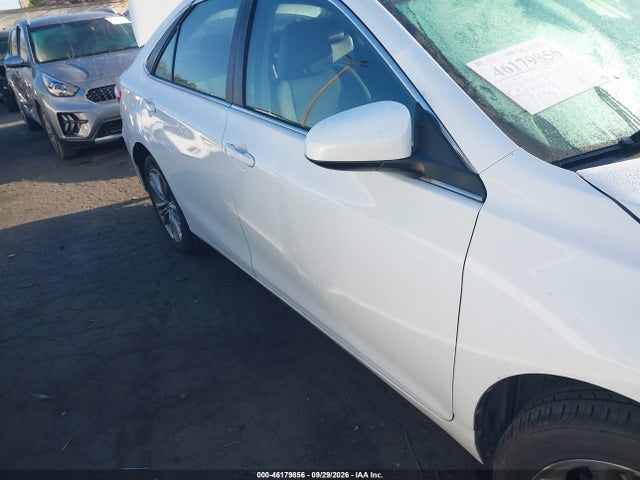 2015 Toyota Camry Se მანქანა იყიდება აუქციონზე, vin: 4T1BF1FK1FU047301, აუქციონის ნომერი: 46179856