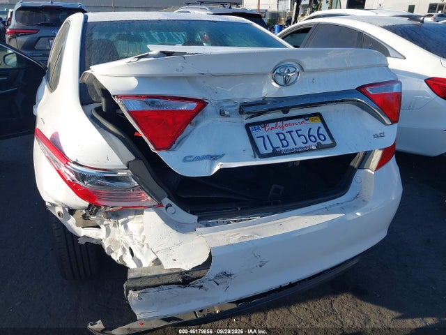 2015 Toyota Camry Se მანქანა იყიდება აუქციონზე, vin: 4T1BF1FK1FU047301, აუქციონის ნომერი: 46179856