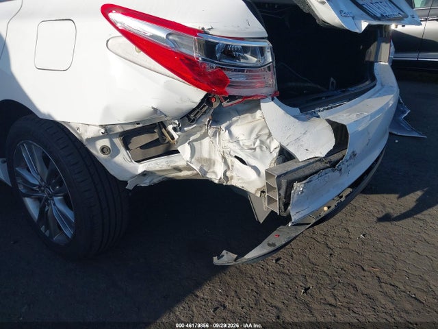 2015 Toyota Camry Se მანქანა იყიდება აუქციონზე, vin: 4T1BF1FK1FU047301, აუქციონის ნომერი: 46179856