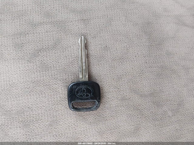 Продажа на аукционе авто 2001 Toyota Avalon Xl, vin: 4T1BF28B21U184713, номер лота: 46179885