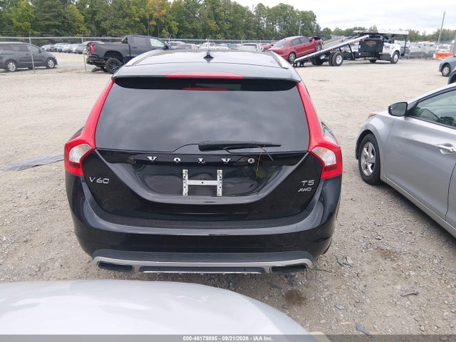 Продажа на аукционе авто 2016 Volvo V60 Cross Country T5, vin: YV4612HK8G1019258, номер лота: 46179895