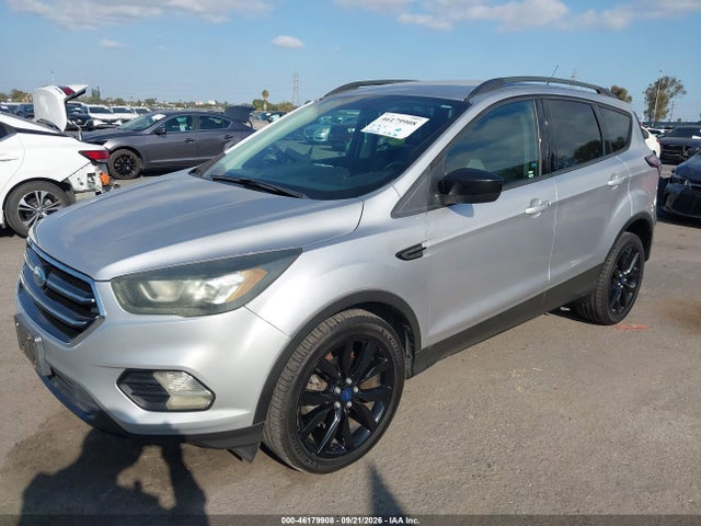 Ford ESCAPE SE 2017 1FMCU0GD8HUC80017 Image 2