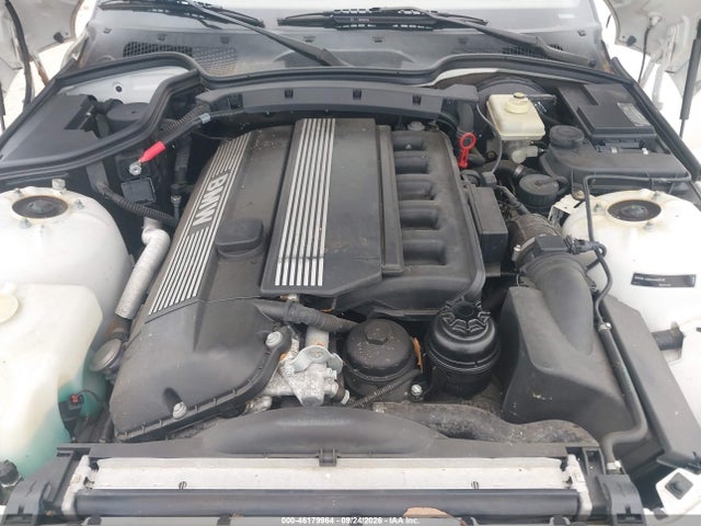 46179964 :رقم المزاد ، 4USCH9332XLF79823 vin ، 1999 Bmw Z3 2.3 مزاد بيع