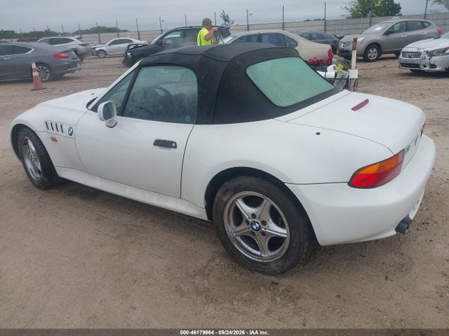 46179964 :رقم المزاد ، 4USCH9332XLF79823 vin ، 1999 Bmw Z3 2.3 مزاد بيع