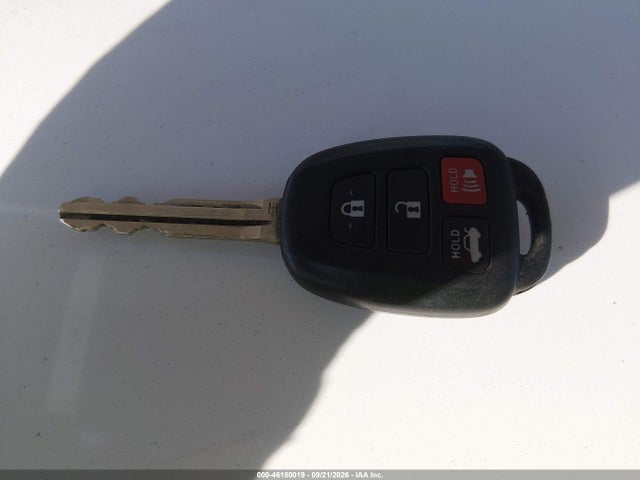 4T1BF1FK4HU375640 Toyota CAMRY SE