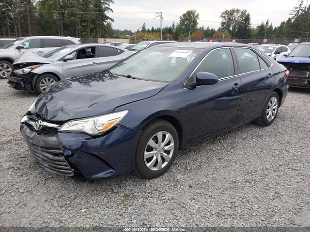 Toyota CAMRY LE 2016 4T4BF1FK4GR517246 Image 2