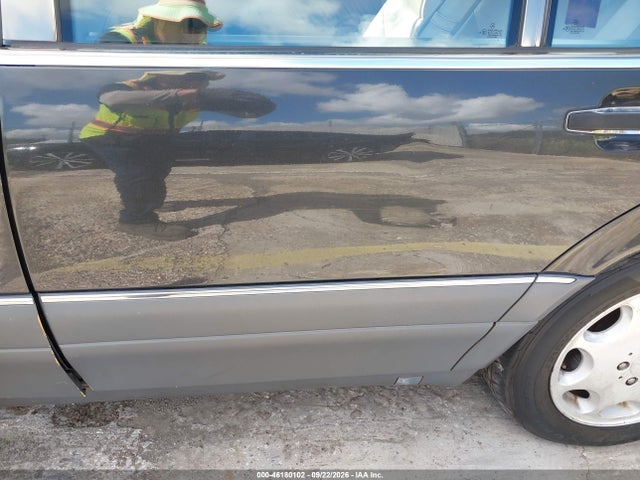 46180102 :رقم المزاد ، WDBGA33E2SA216447 vin ، 1995 Mercedes-benz S 320 مزاد بيع