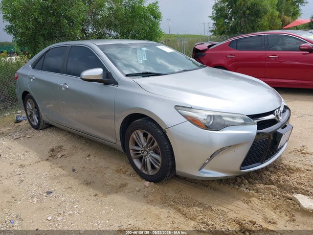 46180138 :رقم المزاد ، 4T1BF1FK3HU387598 vin ، 2017 Toyota Camry Se مزاد بيع
